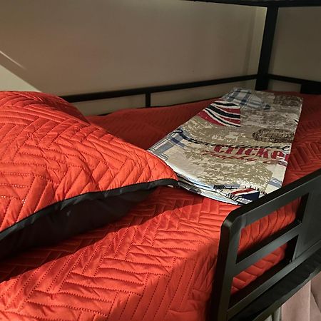 Ferry Hostel Ньюарк Экстерьер фото